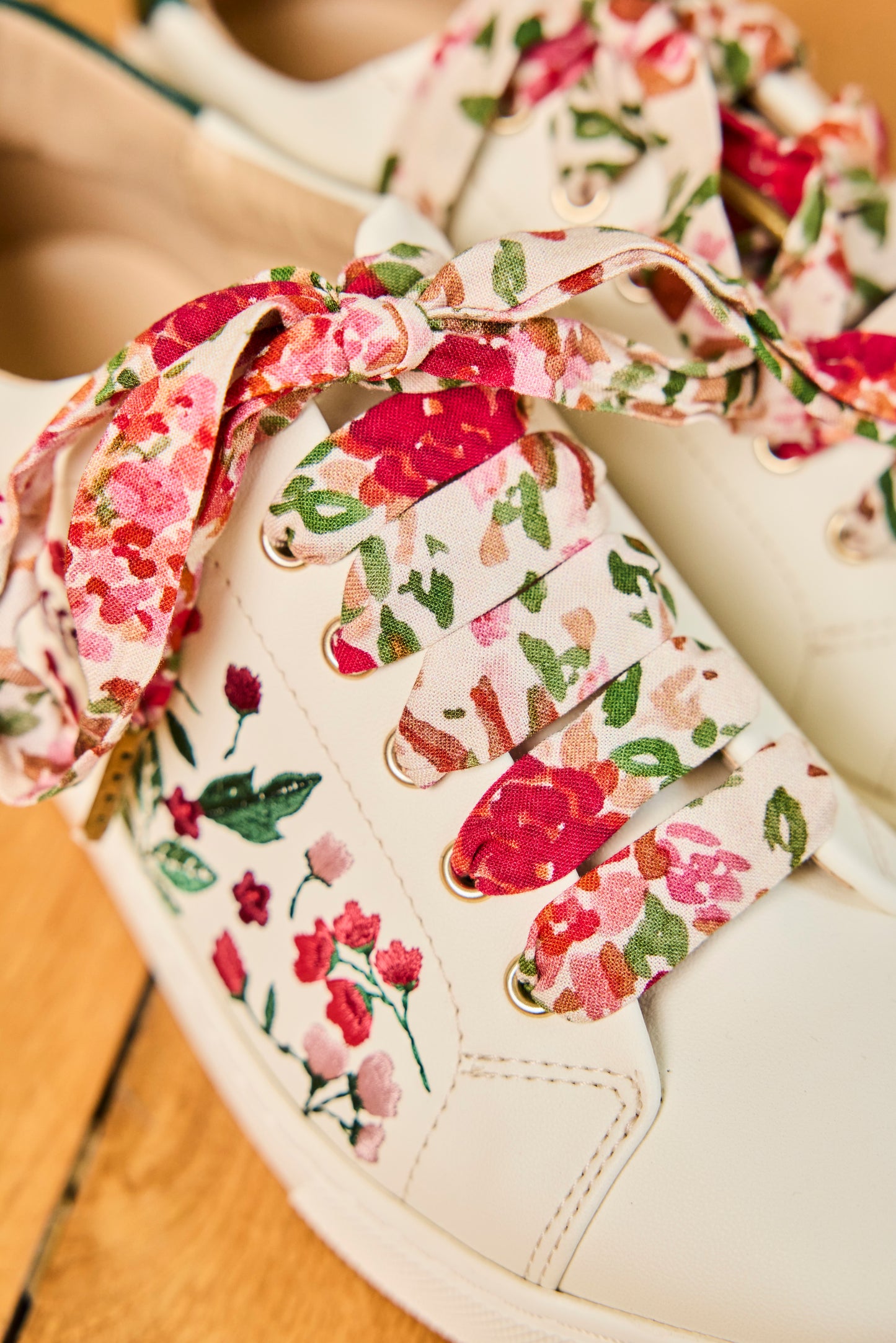 Lacets fleuris rose et vert - Lacets originaux chaussures | Mon Lacet Français