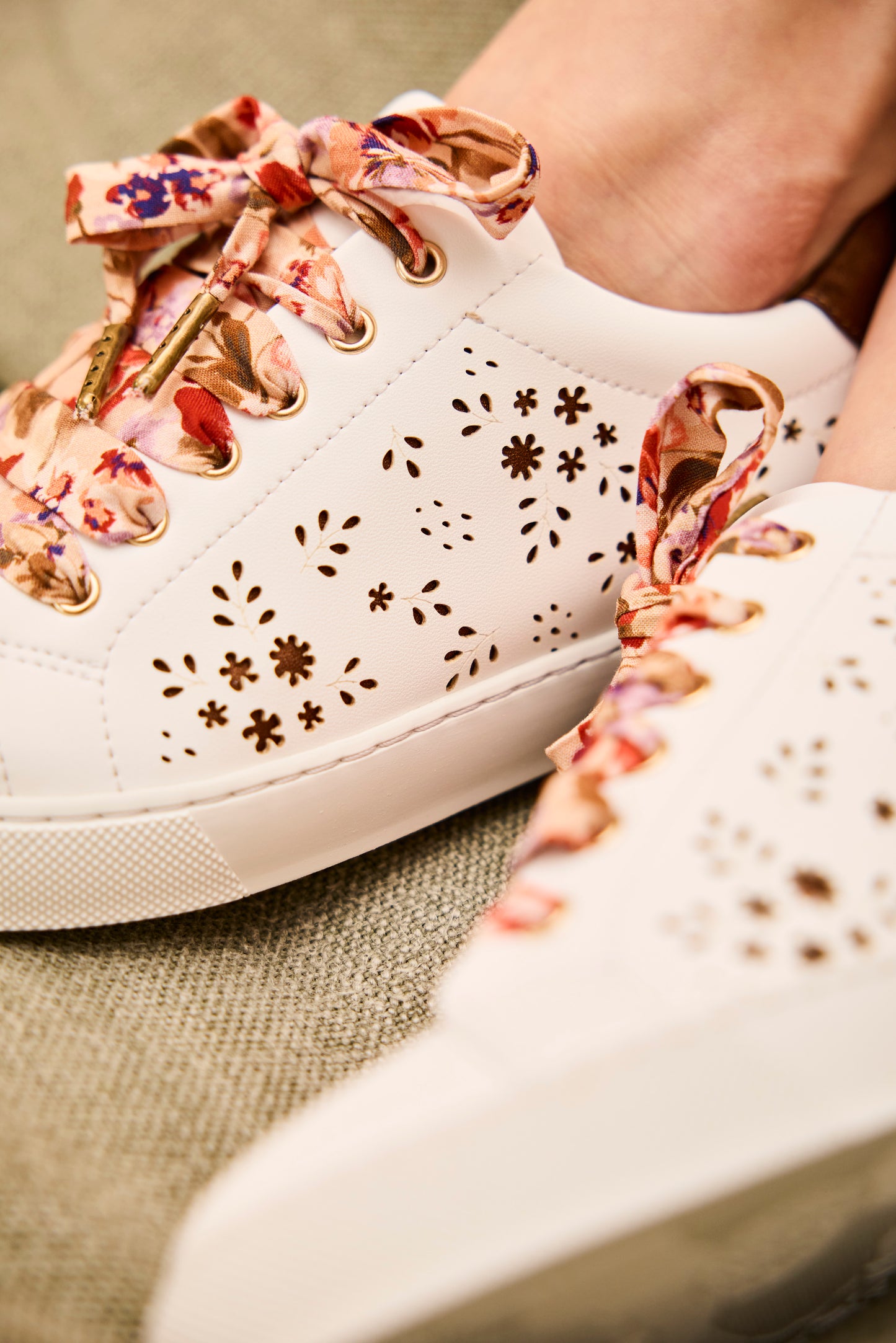 Lacets fleuris beiges - Lacets originaux chaussures | Mon Lacet Français