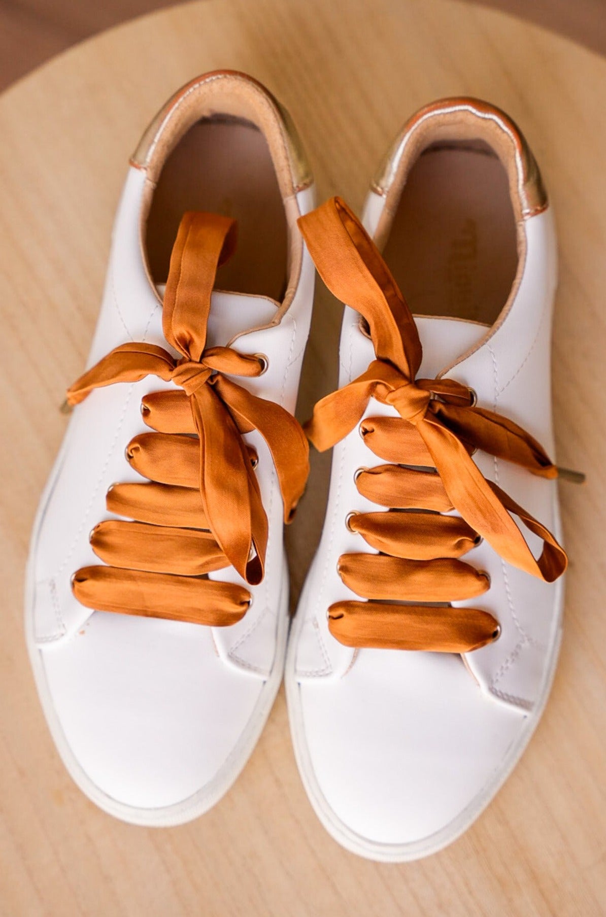Lacets bronze