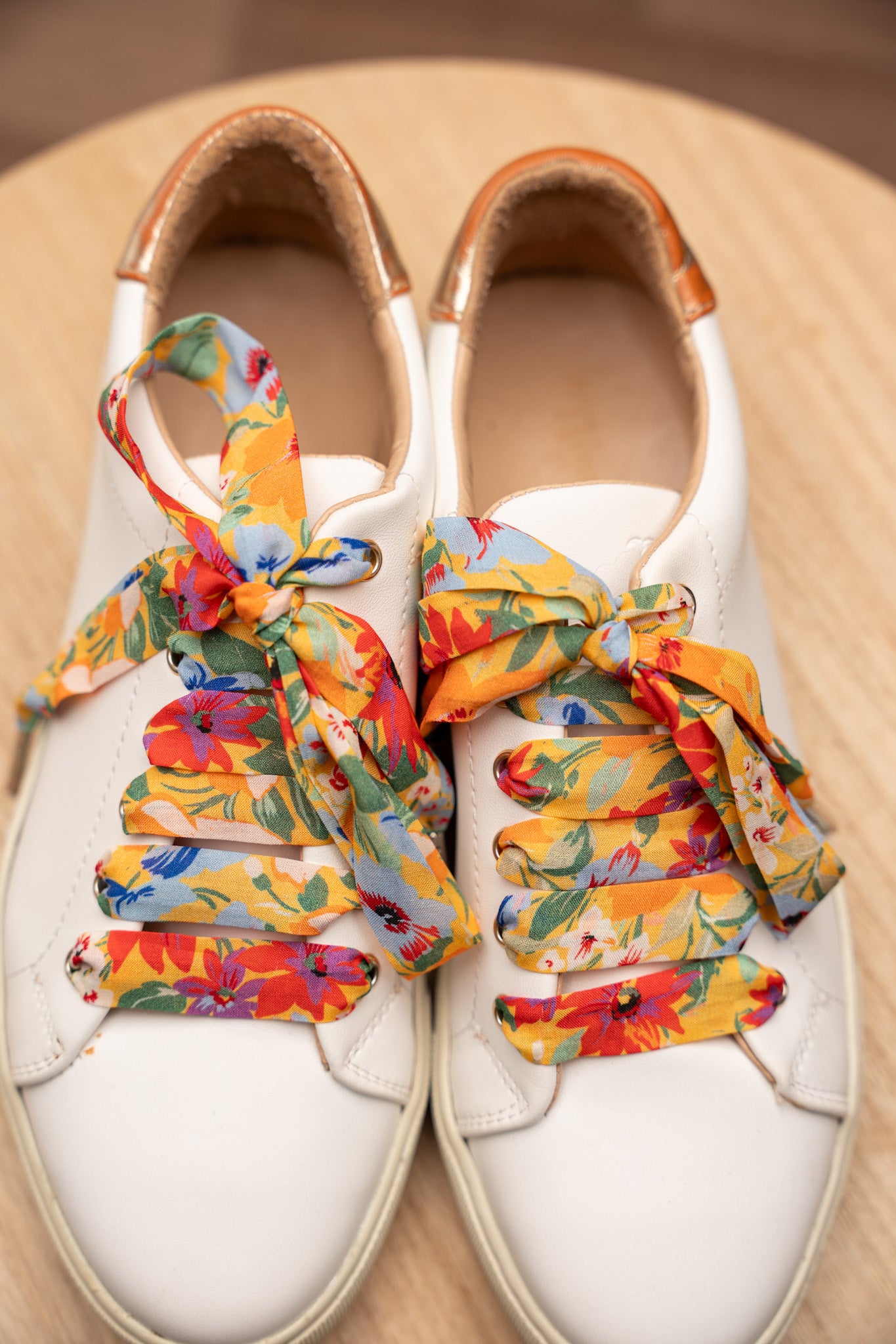 Lacets fleuris jaunes - Lacets originaux chaussures | Mon Lacet Français