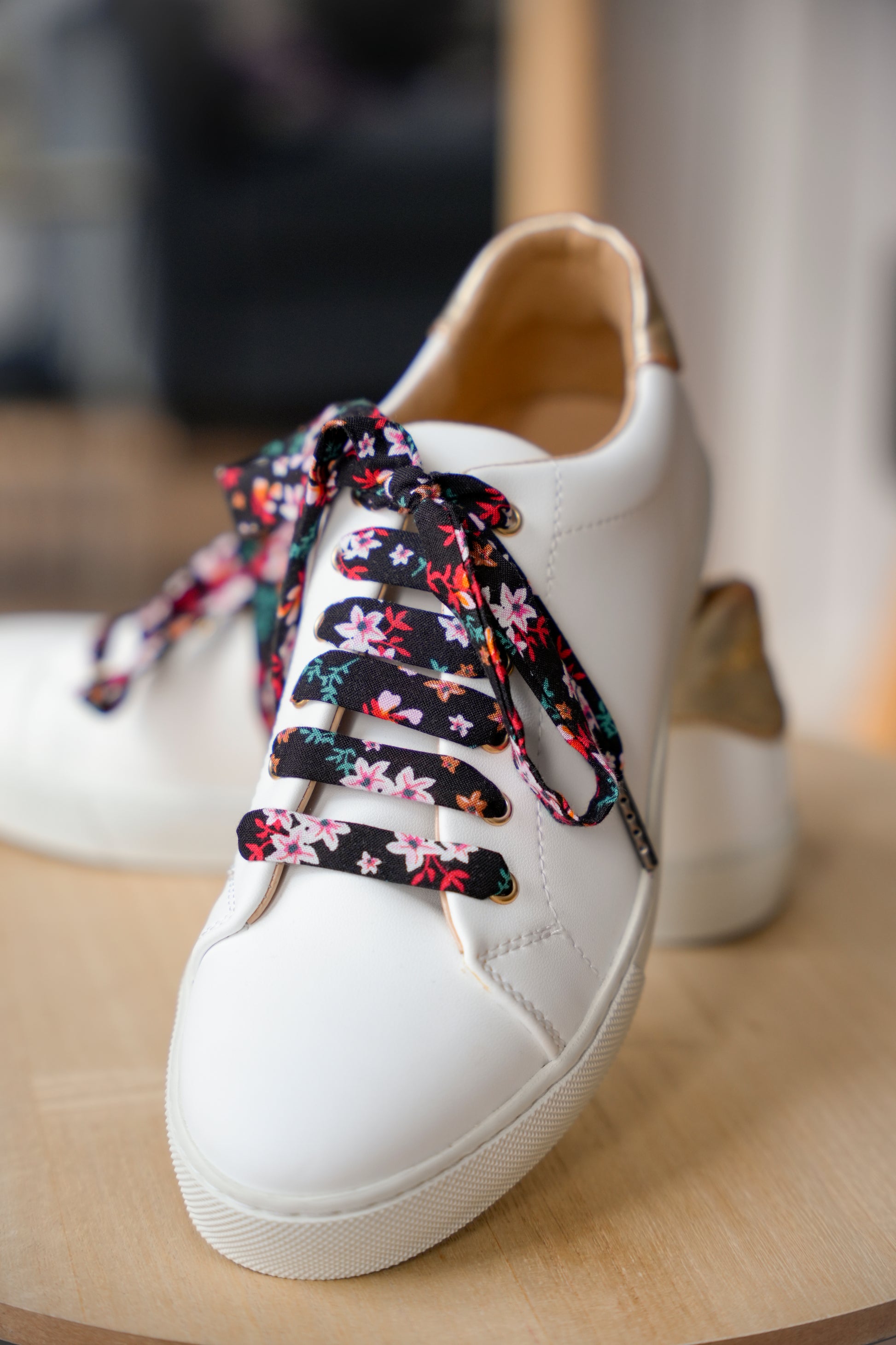 Lacets noirs fleuris - Lacets originaux chaussures | Mon Lacet Français