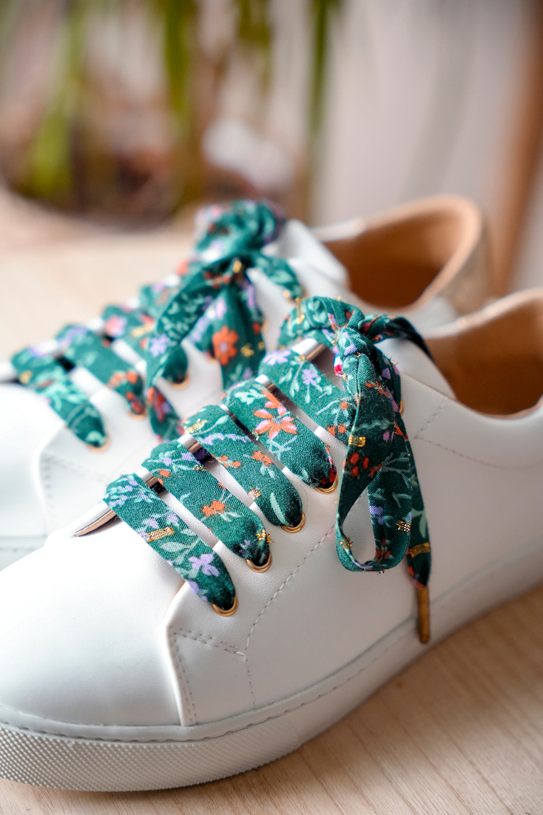 Lacets fleuris vert foncé et dorés - Lacets originaux chaussures | Mon Lacet Français