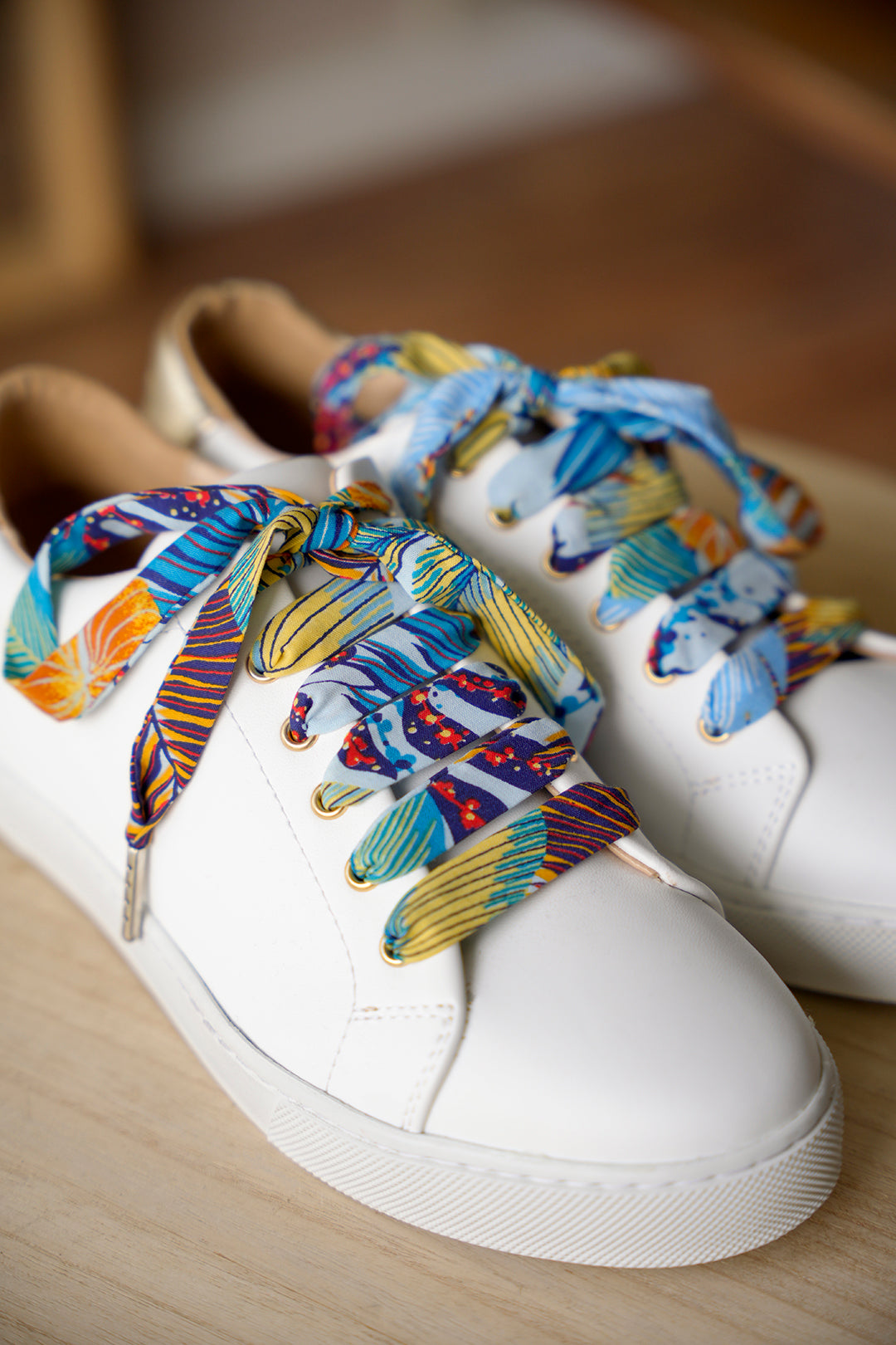 Lacets motif tropical