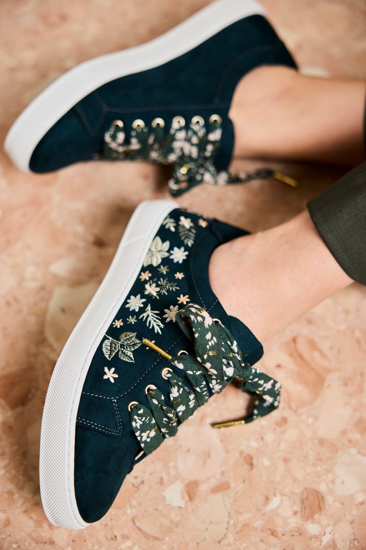 Lacets kaki plumetis dorés - Lacets originaux chaussures | Mon Lacet Français