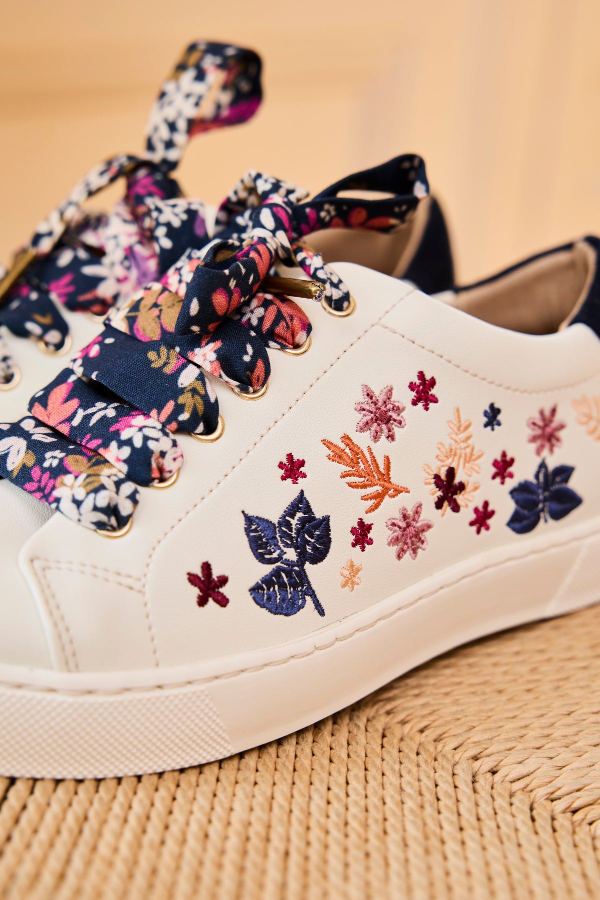 Lacets fleuris bleus - Lacets originaux chaussures | Mon Lacet Français