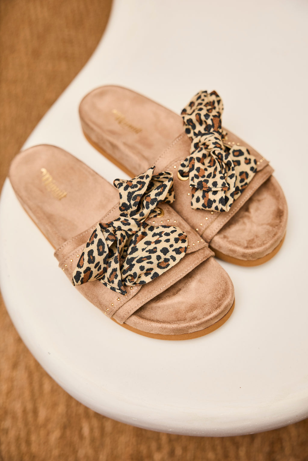 Sandales beiges avec rubans léopard - Chaussures Femmes | Mon Lacet Français