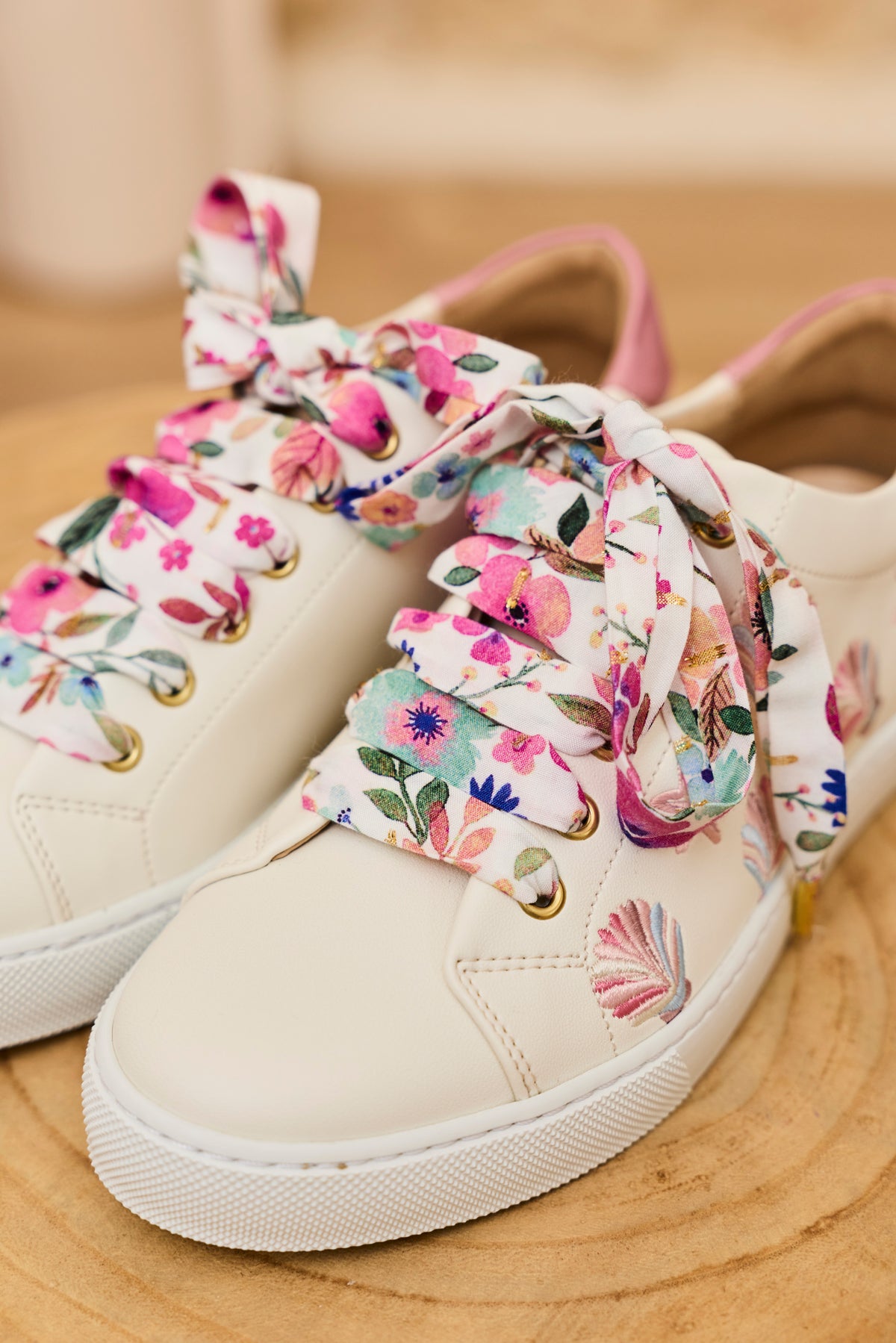 Lacets rose et bleu plumetis dorés - Lacets originaux chaussures | Mon Lacet Français