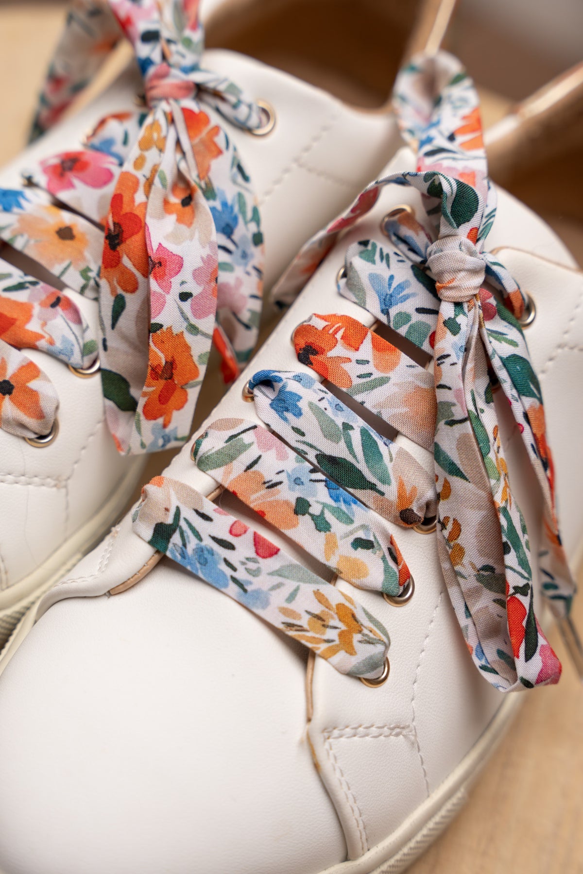 Lacets fleuris multicolores - Lacets originaux chaussures | Mon Lacet Français