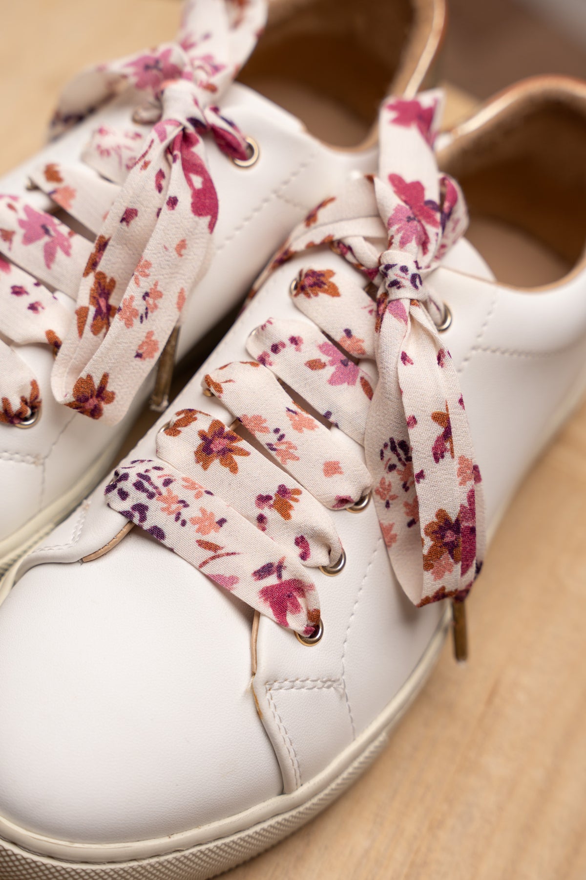 Lacets fleuris rose et marron - Lacets originaux chaussures | Mon Lacet Français