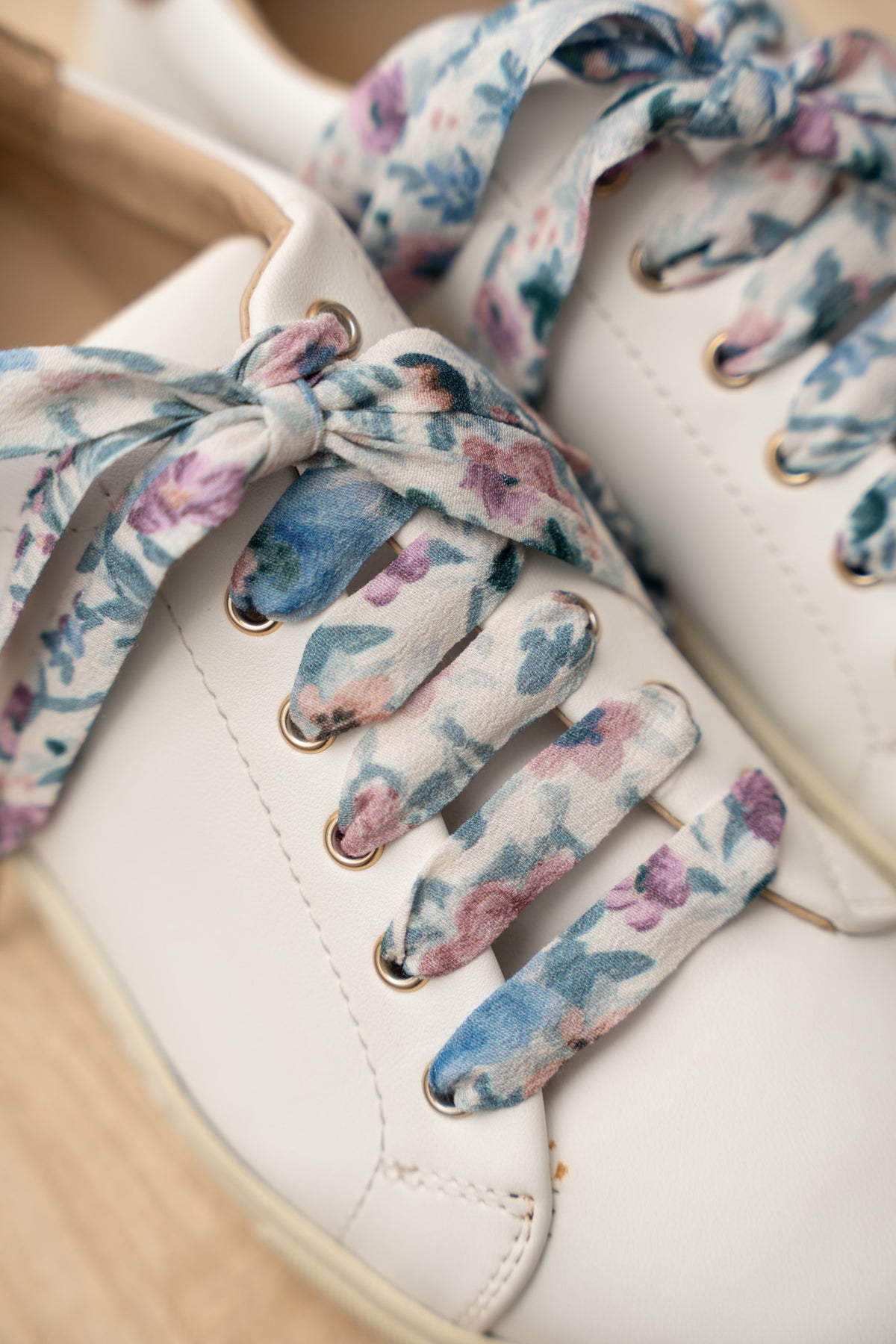 Lacets fleuris bleu et rose - Lacets originaux chaussures | Mon Lacet Français