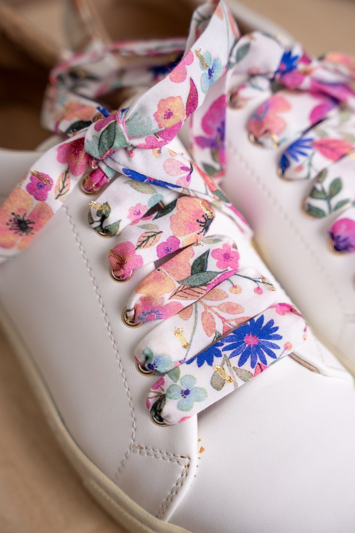 Lacets rose et bleu plumetis dorés - Lacets originaux chaussures | Mon Lacet Français