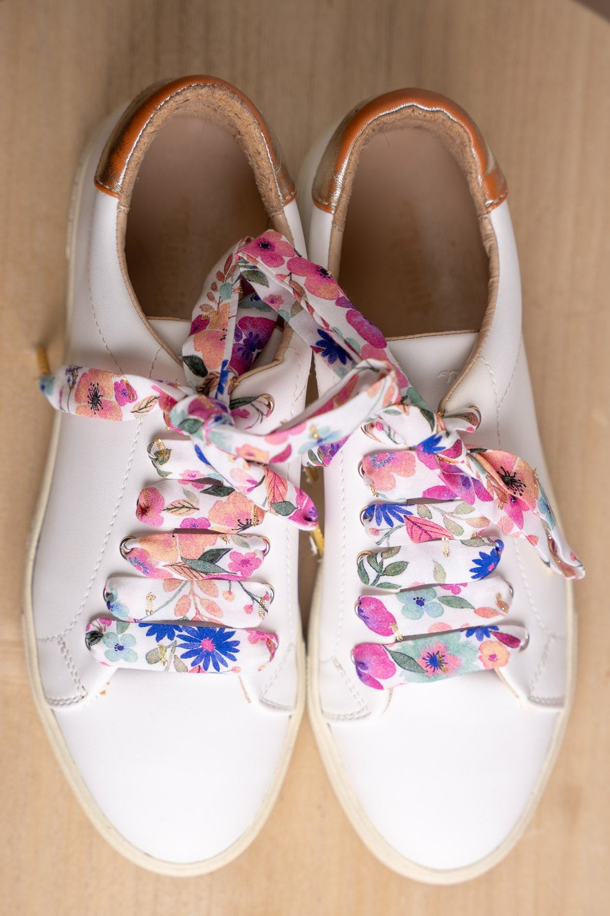 Lacets rose et bleu plumetis dorés - Lacets originaux chaussures | Mon Lacet Français