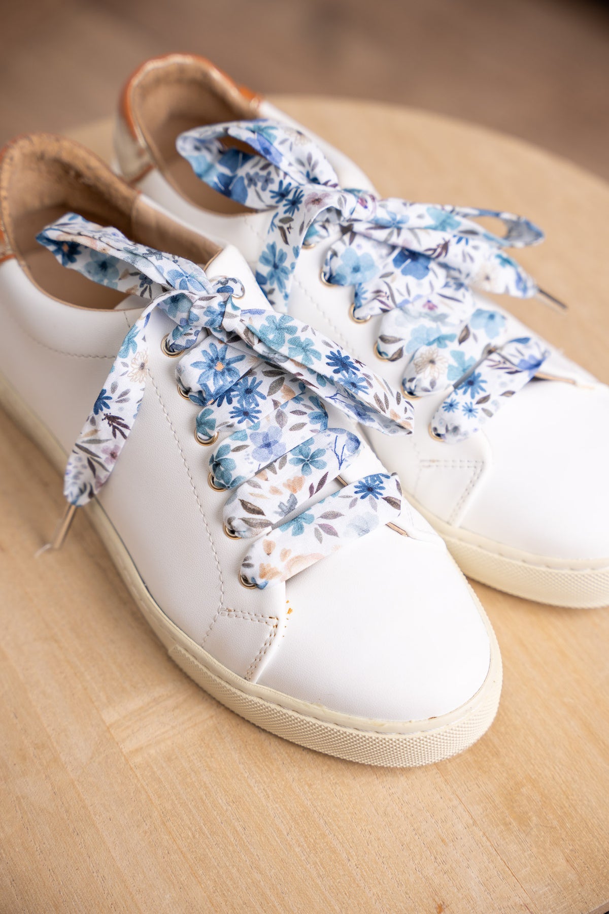 Lacets fleuris bleus - Lacets originaux chaussures | Mon Lacet Français