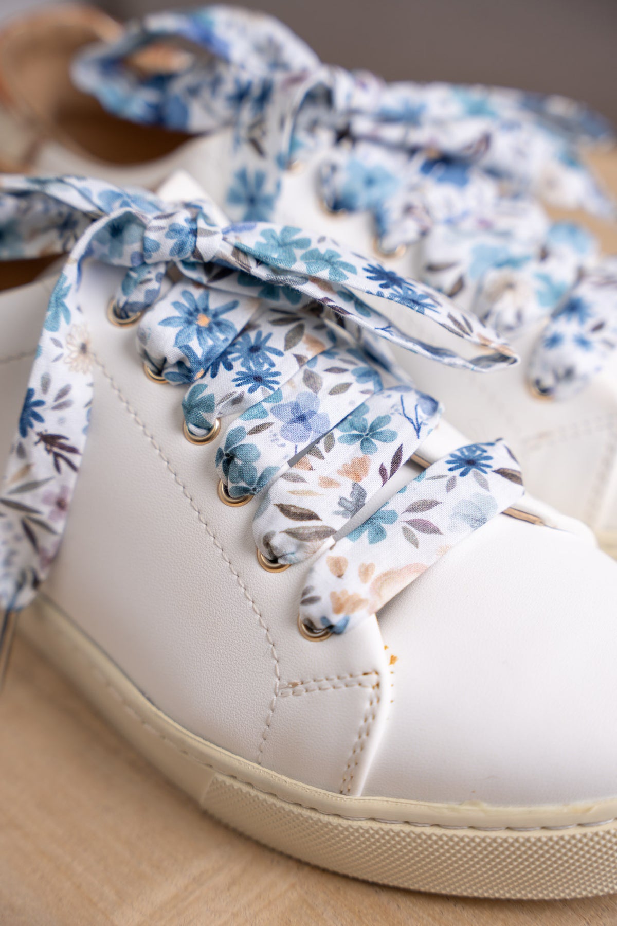 Lacets fleuris bleus - Lacets originaux chaussures | Mon Lacet Français