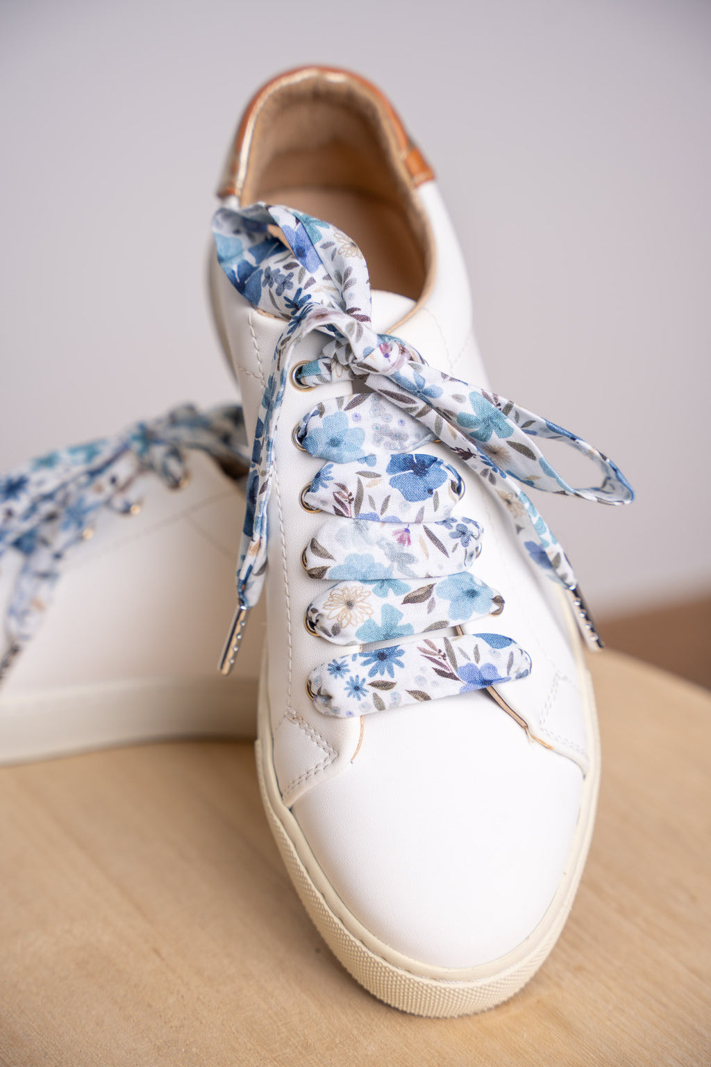 Lacets fleuris bleus - Lacets originaux chaussures | Mon Lacet Français