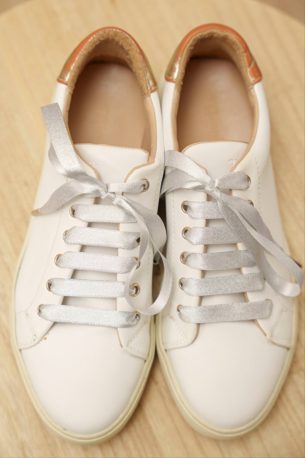 Lacets satin argenté - Lacets originaux chaussures | Mon Lacet Français