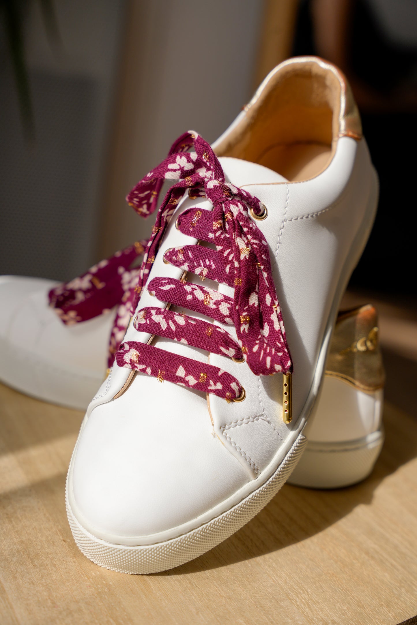 Lacets prune plumetis dorés - Lacets originaux chaussures | Mon Lacet Français