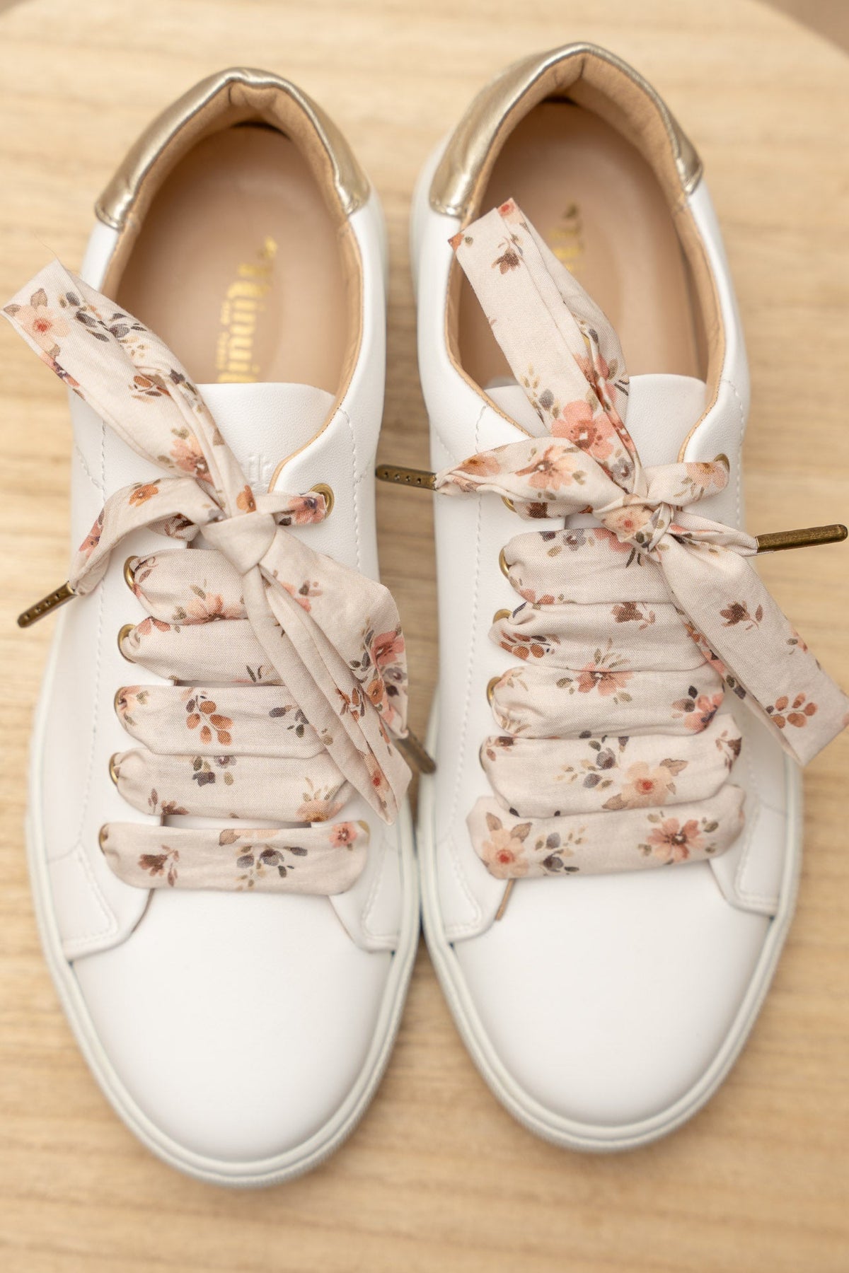 Lacets fleuris écrus - Lacets originaux chaussures | Mon Lacet Français