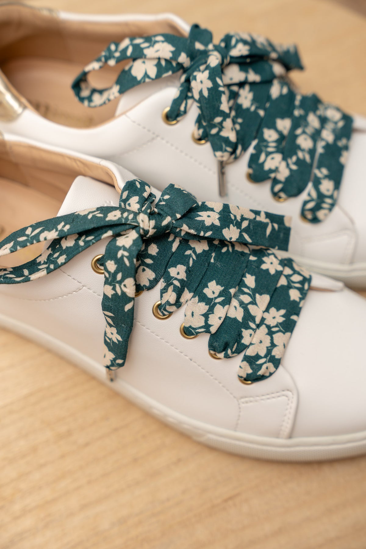 Lacets fleuris vert canard - Lacets originaux chaussures | Mon Lacet Français