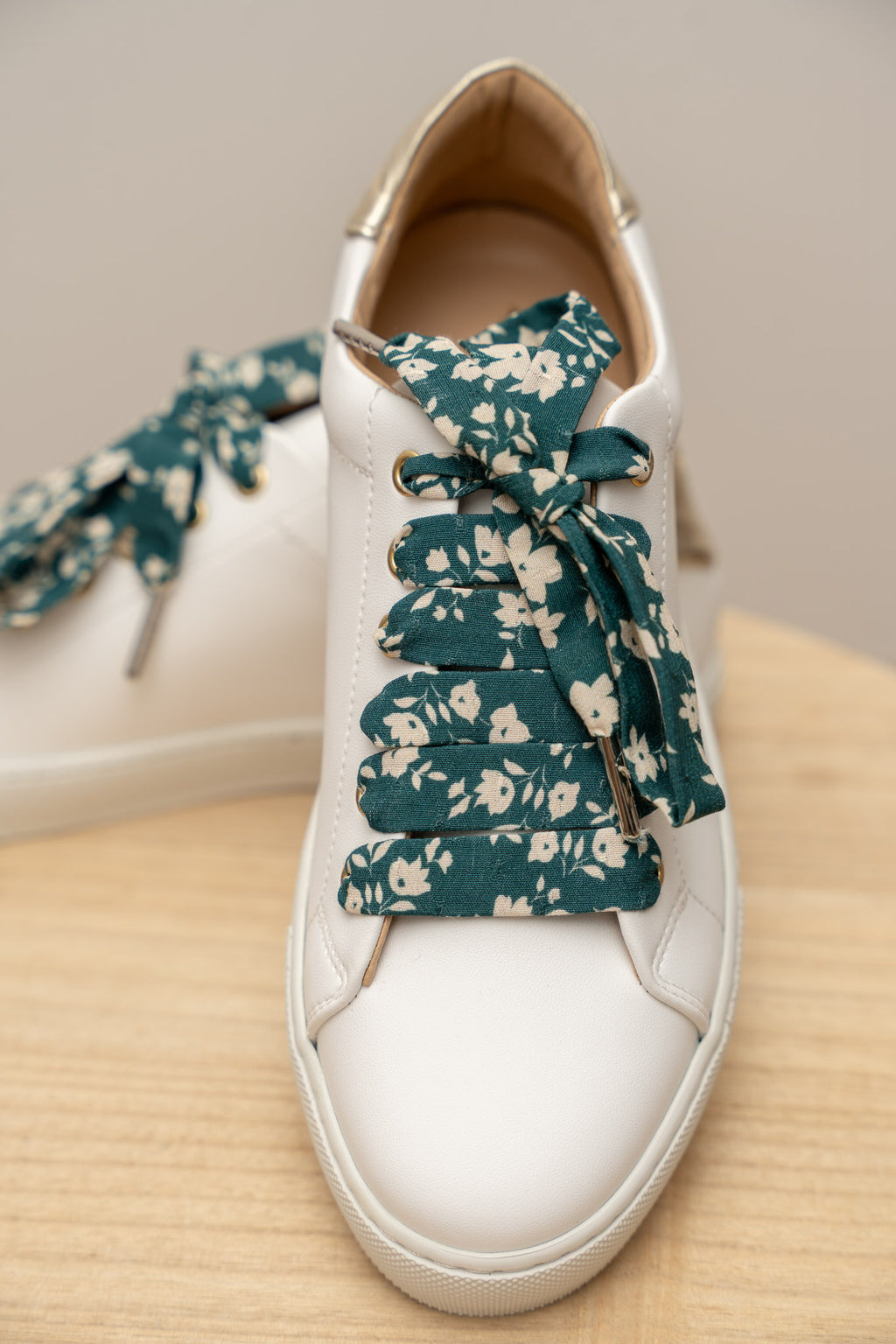 Lacets fleuris vert canard - Lacets originaux chaussures | Mon Lacet Français