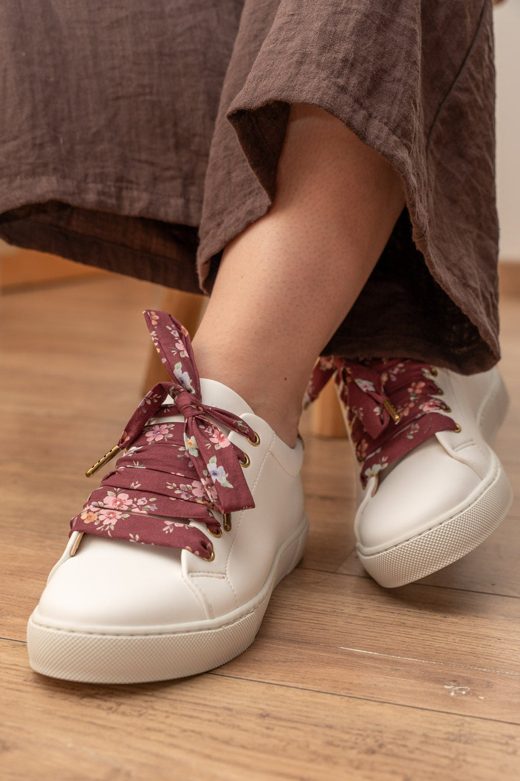 Lacets fleuris cassis - Lacets originaux chaussures | Mon Lacet Français