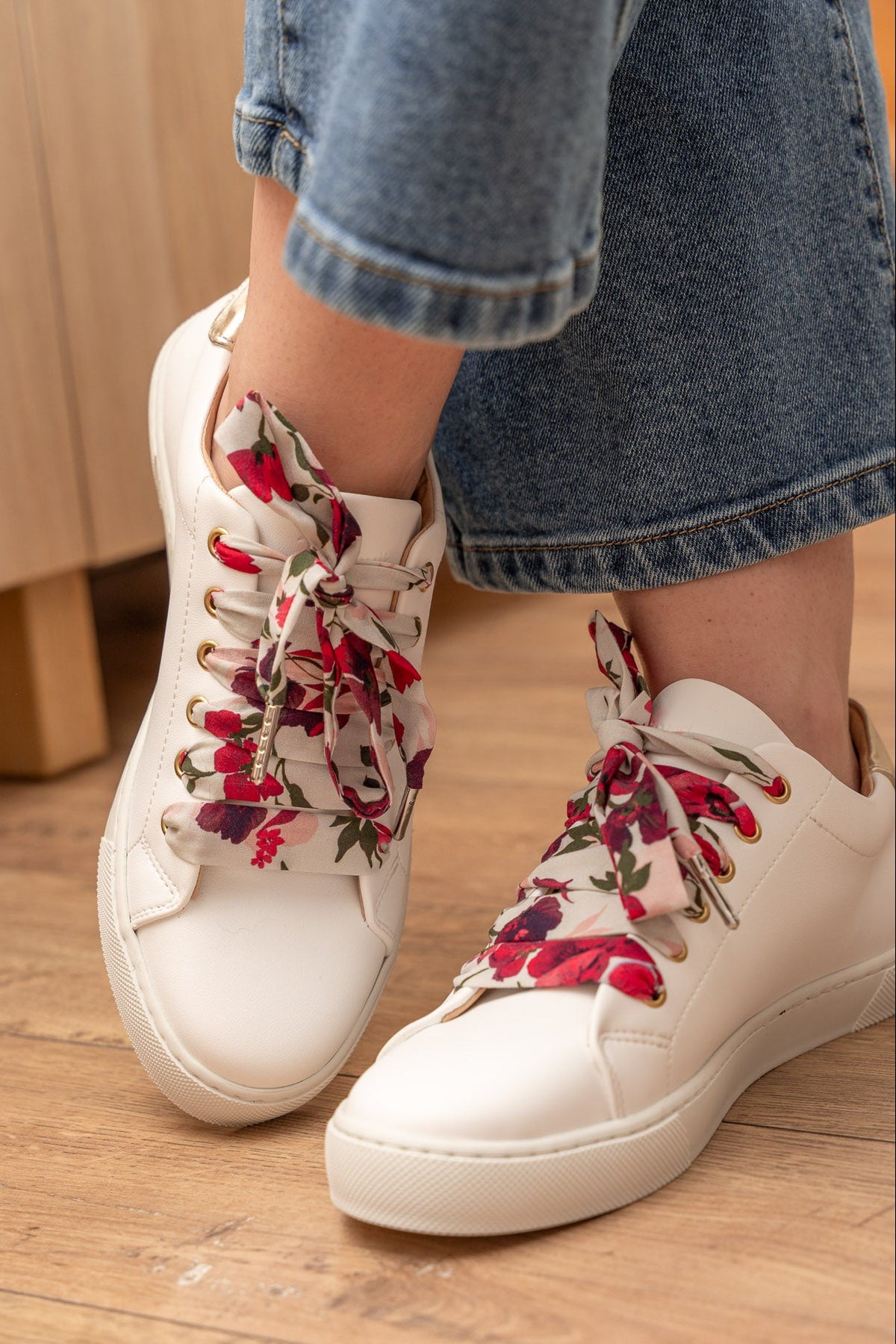 Lacets fleuris grenat - Lacets originaux chaussures | Mon Lacet Français