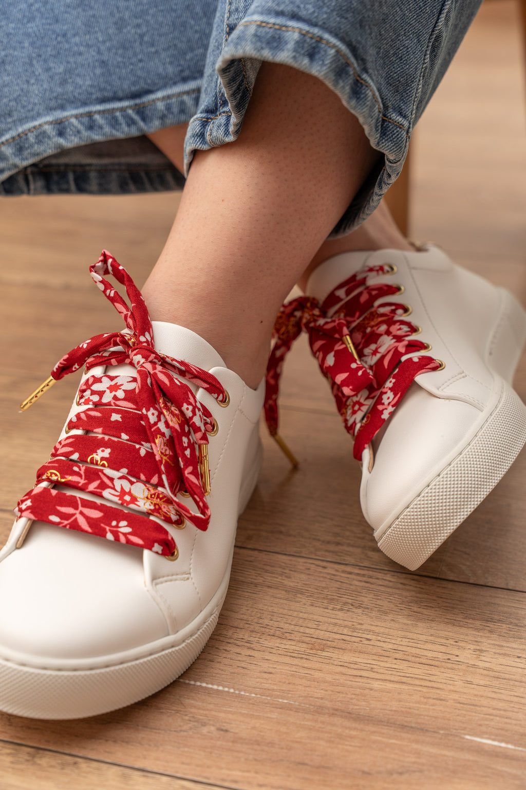 Lacets fleuris rouge et doré - Lacets originaux chaussures | Mon Lacet Français