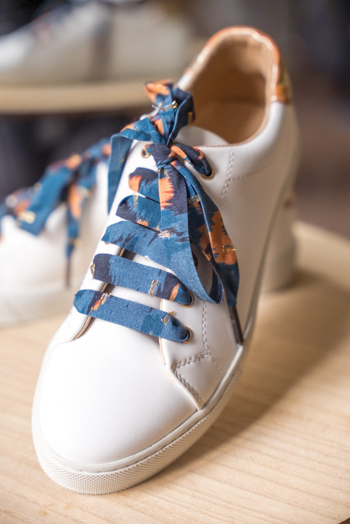 Lacets imprimé bleu et camel plumetis dorés - Lacets originaux chaussures | Mon Lacet Français